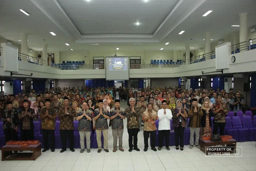 Silaturahmi dan Halalbihalal: Merajut Silaturahmi, Membangun FKIP UNS yang Berintegritas dan Berkelanjutan